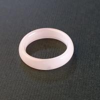 Кольцо Розовый кварц имитация гладкий 17,5 размер