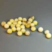 Бусина Перламутр желтый гладкий шар 6+- мм 30 шт.